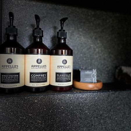 Messmates Luxury Eco Suites インヴァーロック エクステリア 写真