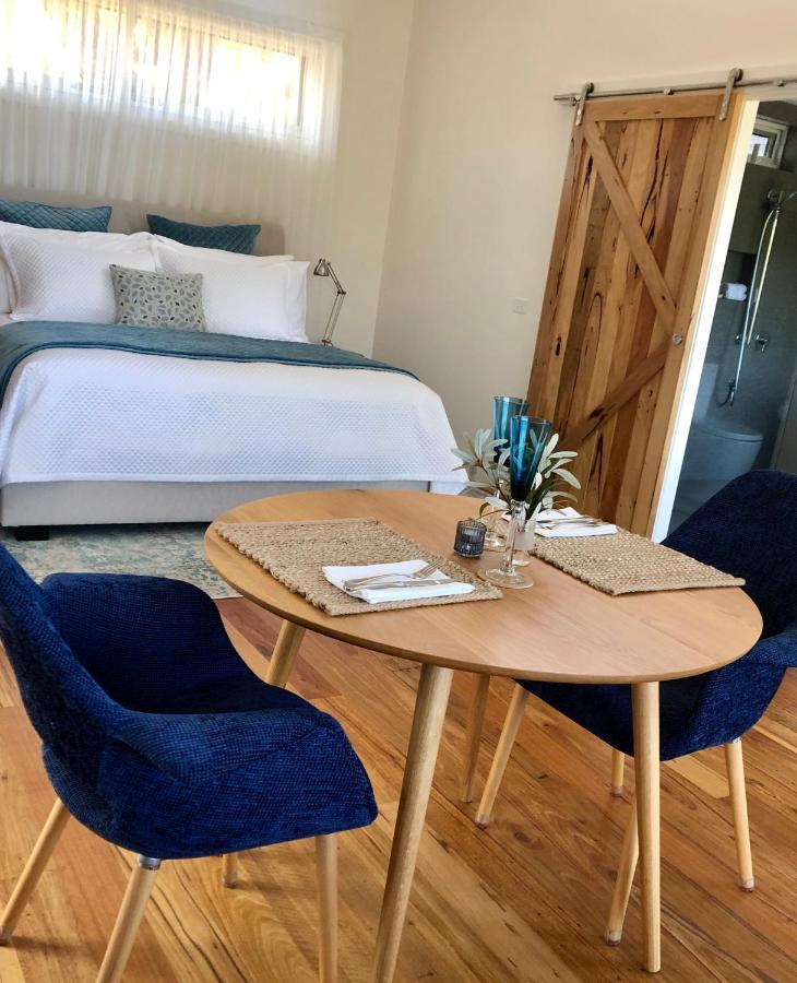 Messmates Luxury Eco Suites インヴァーロック エクステリア 写真