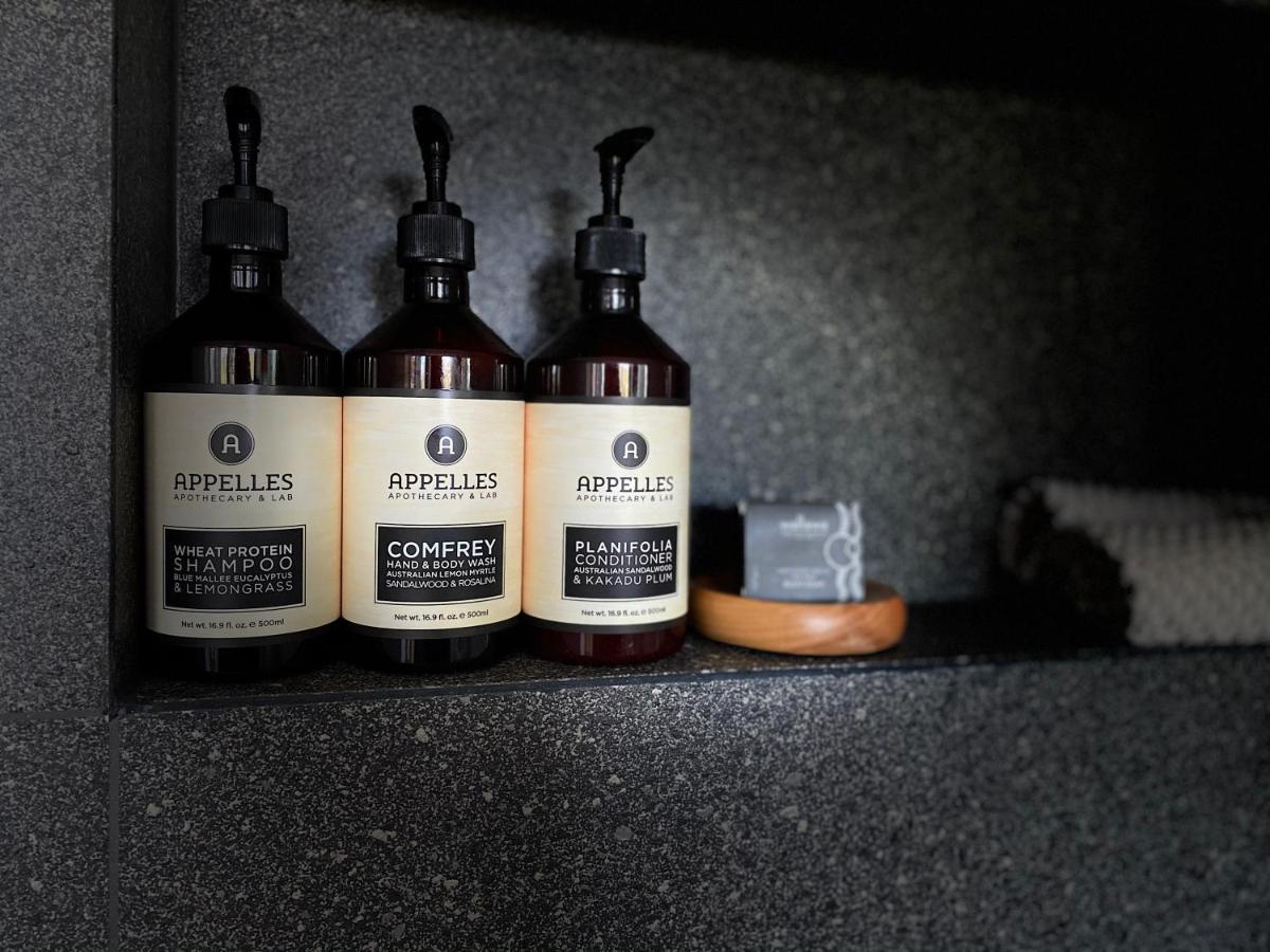 Messmates Luxury Eco Suites インヴァーロック エクステリア 写真